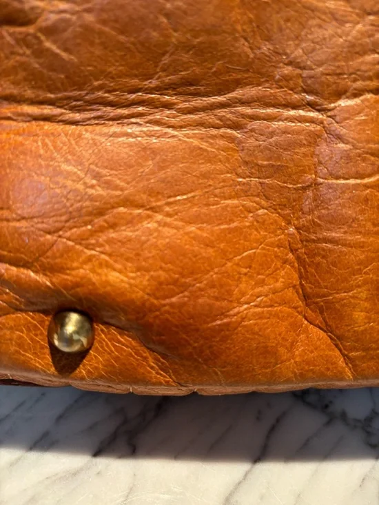 Chloe Bay Bag - Picture 13 of 15